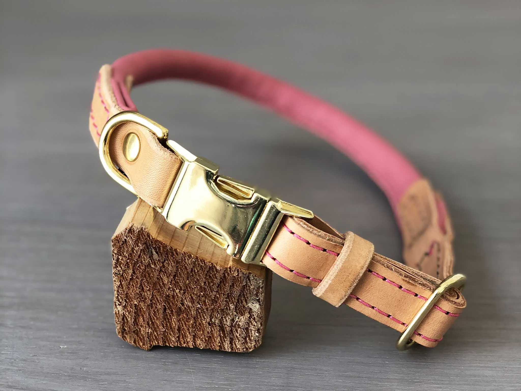 Bicolored Rolled Leather Quick Release Dog Collar With Customizable Hardware