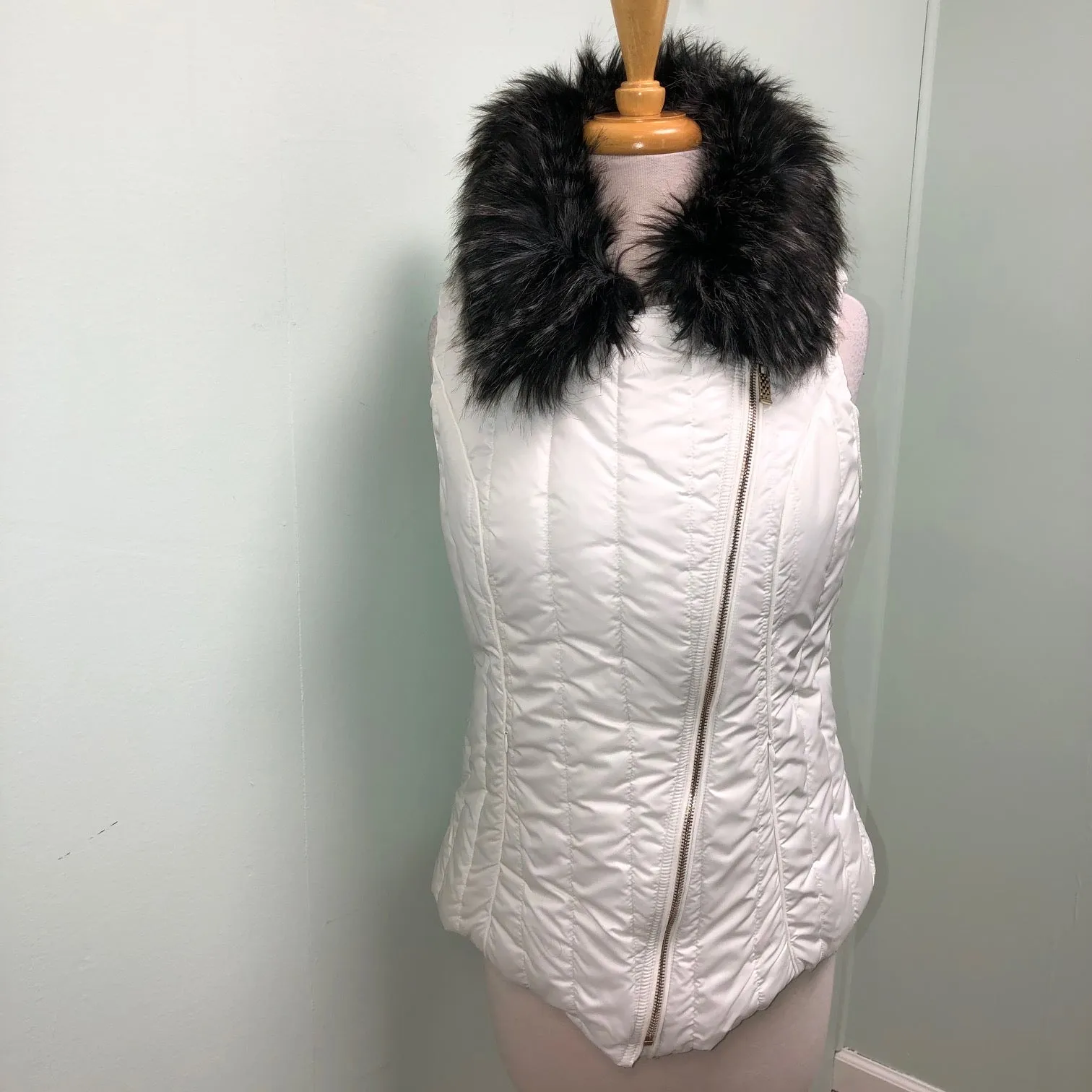 Parkhurst Lightweight Vest with detachable fur collar, S M L