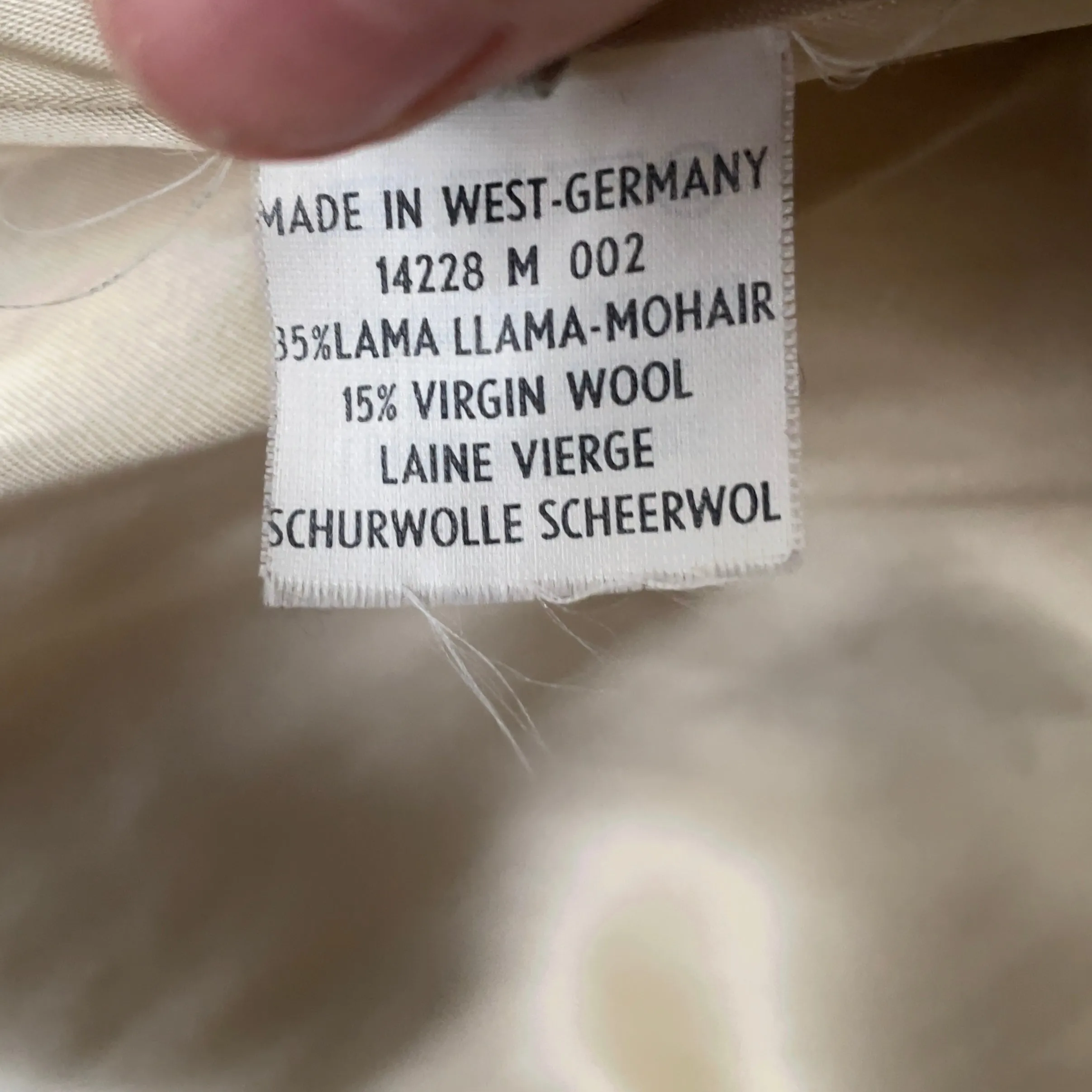 Vintage Off White Teddy Coat - Llama Mohair - Hucke