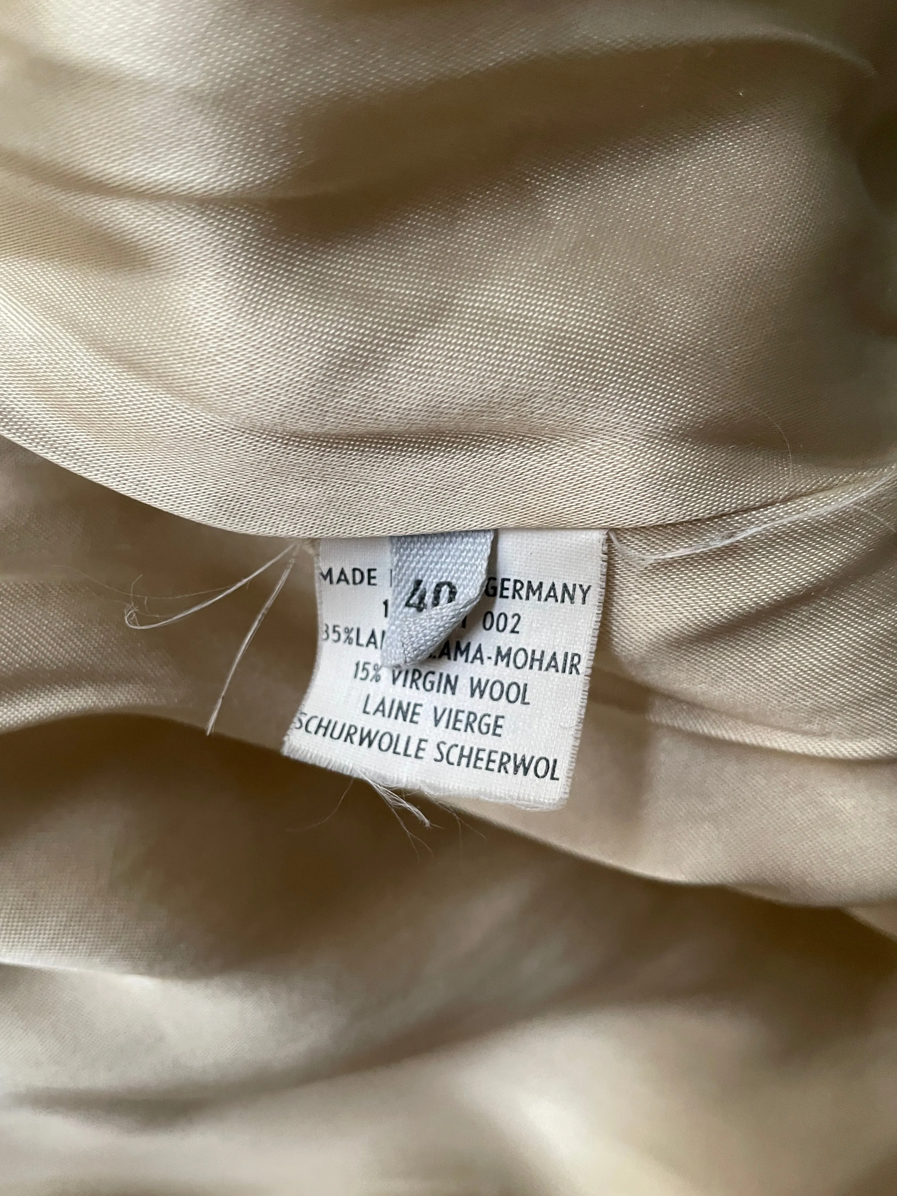 Vintage Off White Teddy Coat - Llama Mohair - Hucke